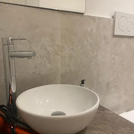 Trevi & Guest house
